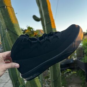 Men’s Jordan NIKE Air Deluxe in Triple Black #10.5